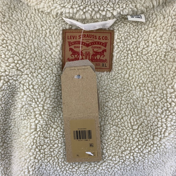 Levi’s Authentic Sherpa Jean Jacket - Picture 4 of 6
